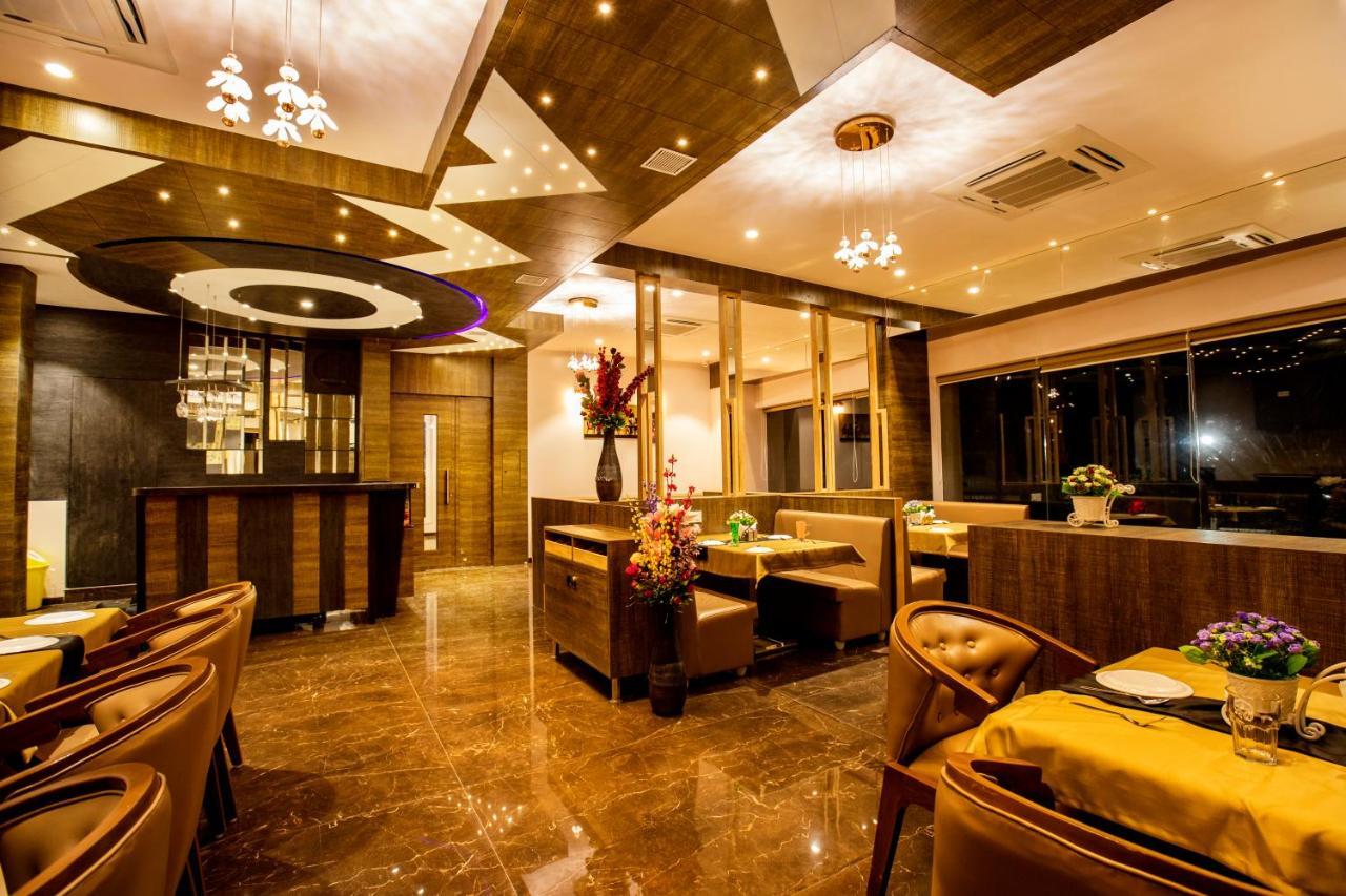 Hotel Prabha Palace アフマドナガル エクステリア 写真
