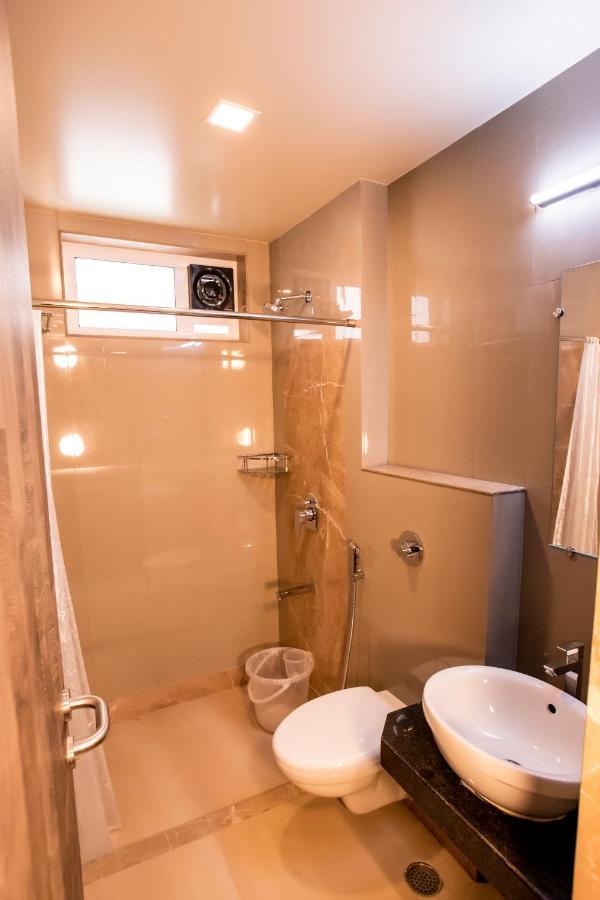 Hotel Prabha Palace アフマドナガル エクステリア 写真